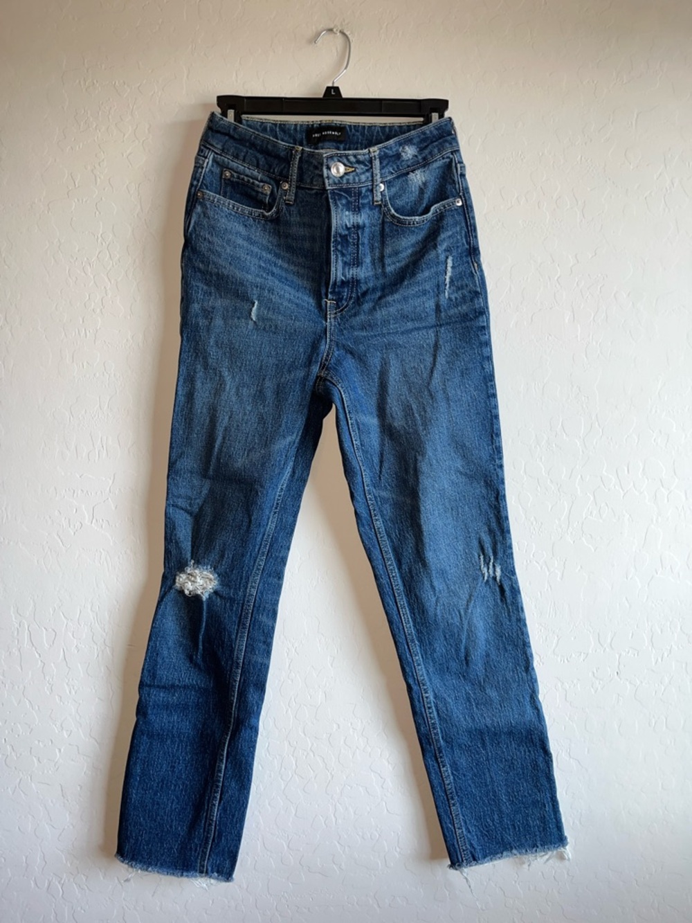 Free Assembly Women's Distressed High-Rise Straight Jeans - Blue Size 4